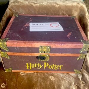 Harry Potter 2007 7 book set collectors case never opened